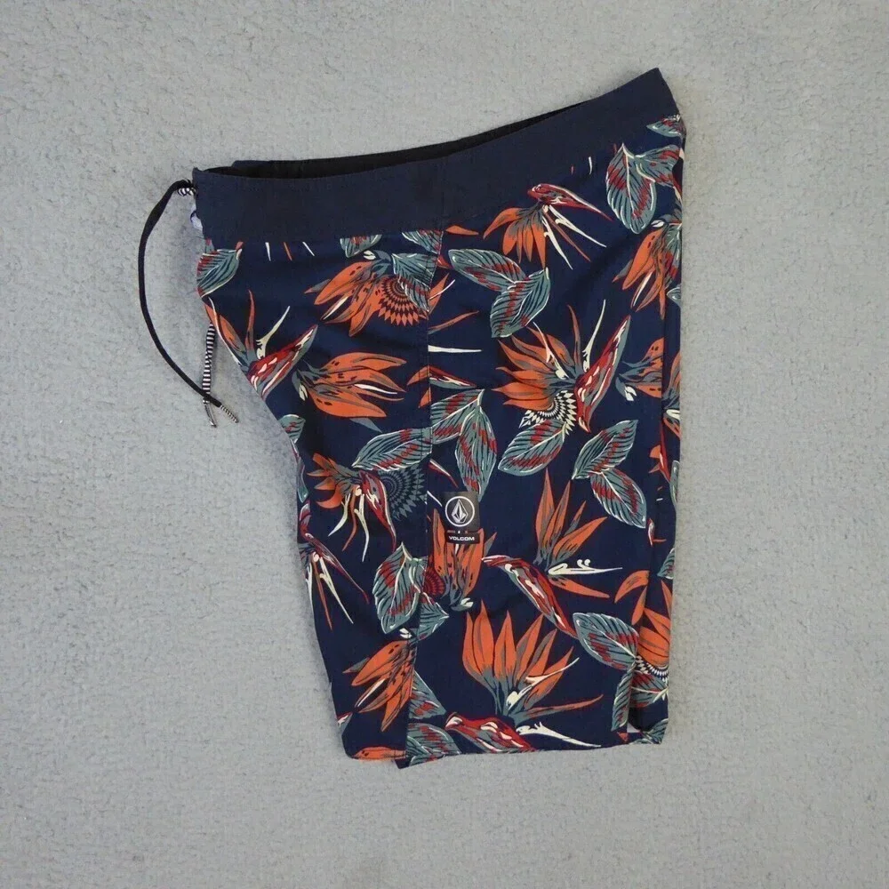 Volcom Boardshort Men's Size 32 Blue Floral Hawaiian Surf Beach Swim Trunks